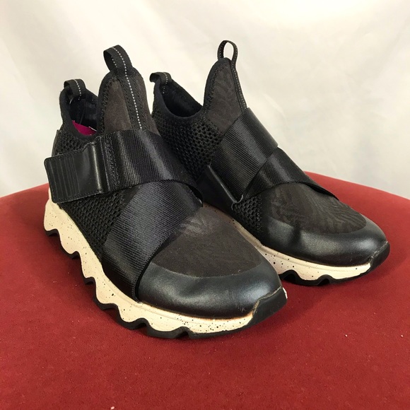 Sorel size 6.5 black slip on velcro sneakers